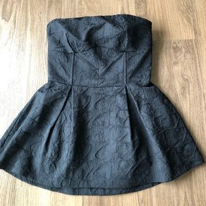 Black Strapless Peplum Bustier